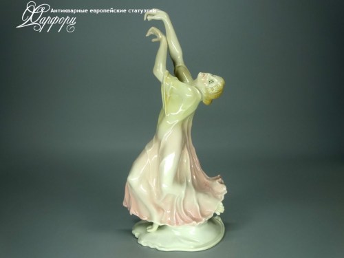 Купить фарфоровую статуэтку KARL ENS Isadora Duncan